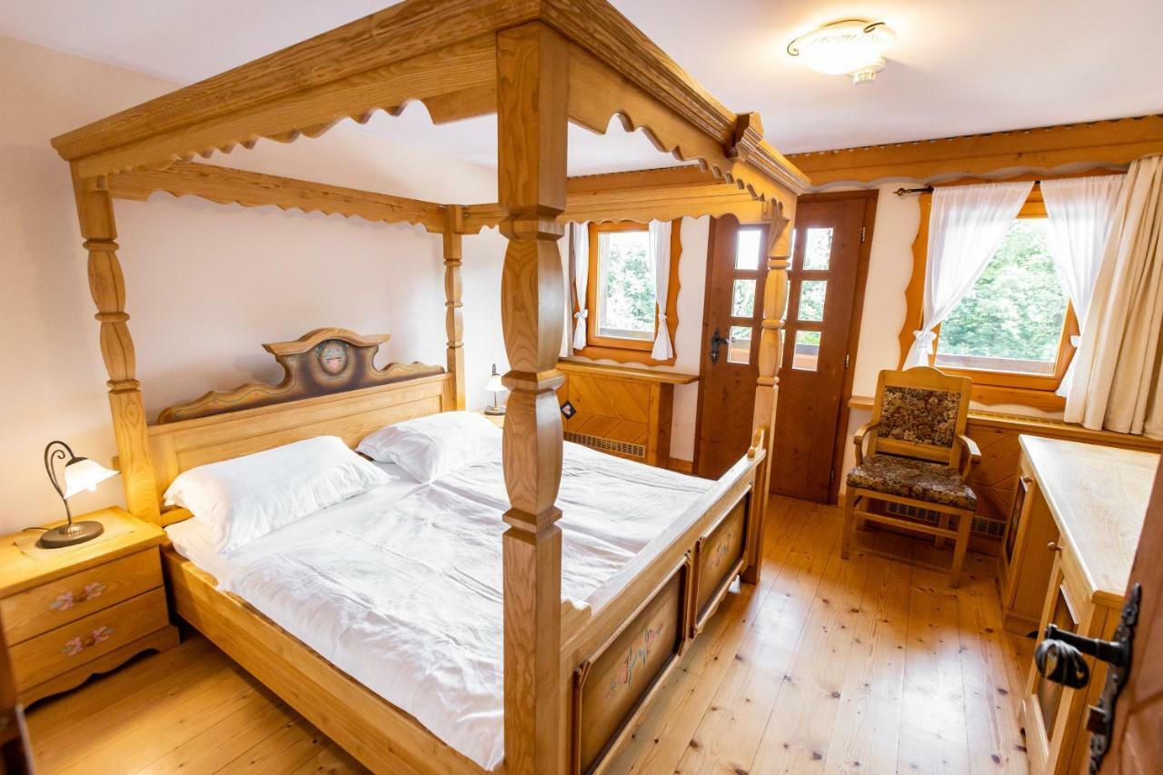 Koliba Expo Hotel Vaskutacska Kültér fotó